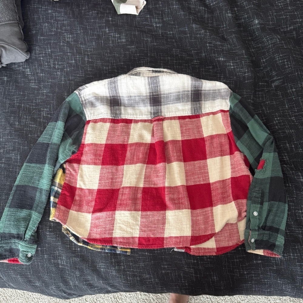 American Eagle Outfitters Cozy Cabin Cropped Flannel size Large - Picture 4 of 11